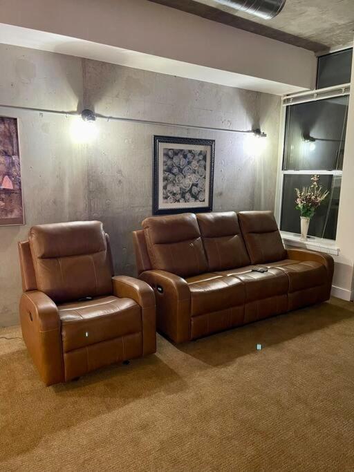 Loft Living Downtown At Its Best! Very Spacious فينيكس المظهر الخارجي الصورة